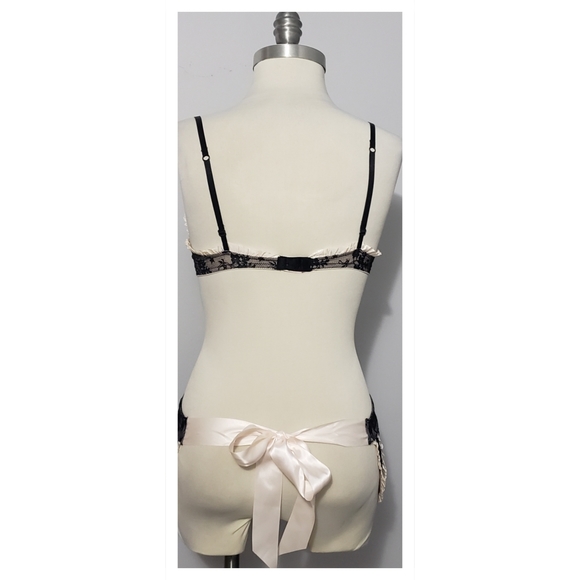 NWT Victoria's Secret Lingerie - Picture 6 of 7